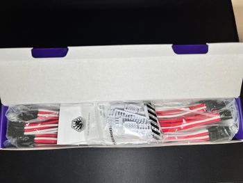 ASIAHORSE Sleeve Extension Cable raudoni/balti