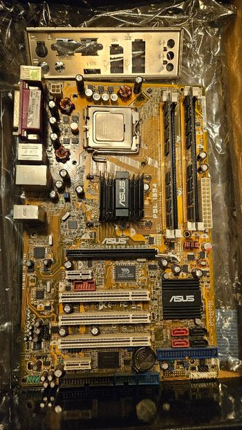 Asus P5L 1934, E4500, 2gb ram