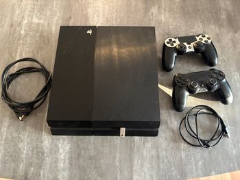 Atrišama Playstation 4 Ps4 Black 500gb Fw 9.00 Gold hen Pilnas komplektas Su dvi