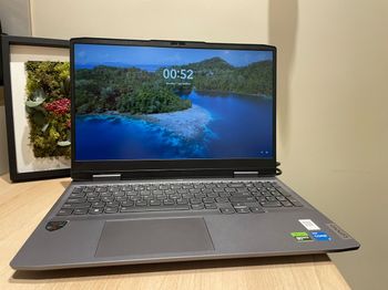 Lenovo LOQ 15.6" FullHD IPS 144Hz