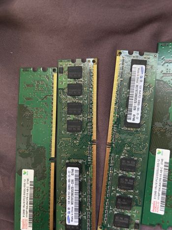 Crucial Ballistix 1 GB (1 x 1 GB) DDR2-800 Yellow PC RAM