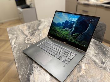 Parduodu naudotą Lenovo Yoga 730-15iwl kompiuterį