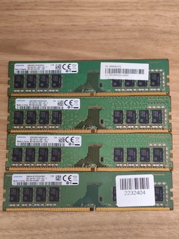 Kingston Savage 32 GB (4 x 8 GB) DDR4-2400 Black PC RAM