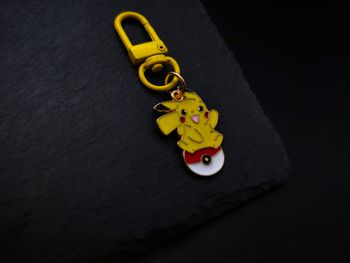 Pokemon Pikachu pakabukas