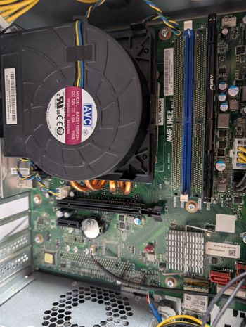 Lenovo Ideacentre Gaming PC (trūksta cpu, gpu ir nvme)