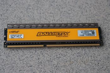 Crucial Ballistix 4 GB (1 x 4 GB) DDR3-1333 Black / Yellow PC RAM