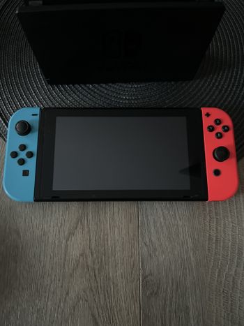 Nintendo Switch, Blue & Red, 32gb