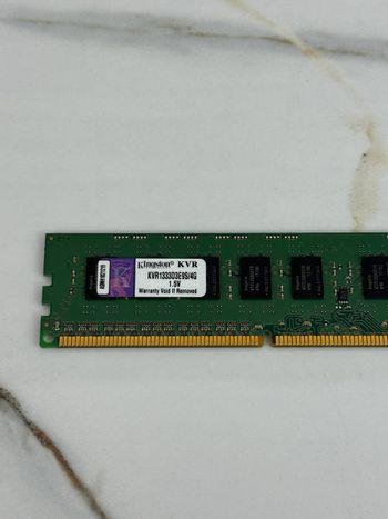 Buy Kingston 4 GB (1 x 4 GB) DDR3-1333 Black / Green PC RAM