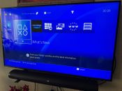 PS4 Slim žaidimų konsolė