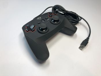 Get GXT Trust 20712 Wired Gamepad PC PlayStation 3 – Great Condition, Ready to Play!