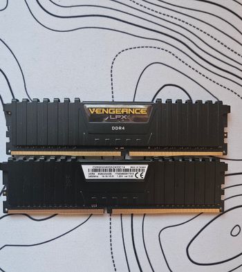 Corsair Vengeance LPX 8 GB (2 x 4 GB) DDR4-2666 Red PC RAM