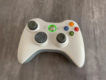 Originalus Xbox 360 pultas patikrintas
