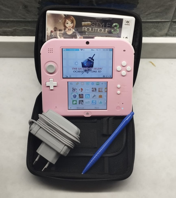 Nintendo 2DS, Pink