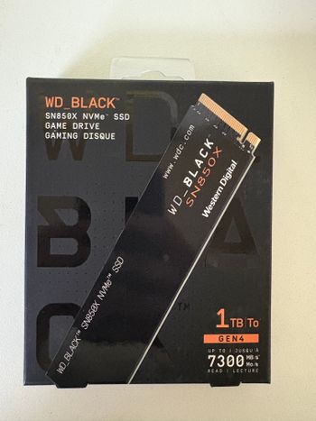 WD_BLACK SN850X NVMe SSD 1TB Internal SSD (Gaming Memory, PCIe Gen4 Technology, Read 7300MB/s, Write 6300MB/s) Black