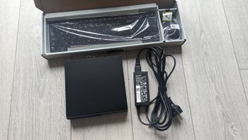 Dell OptiPlex 3040 Micro / i3 6100T / 8GB RAM / 256gb SSD