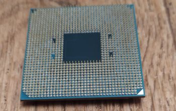 AMD Ryzen 3 3200G 3.6-4.0 GHz AM4 Quad-Core CPU