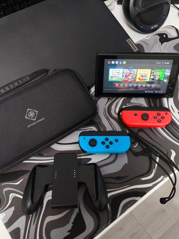 Atrištas Nintendo Switch V2