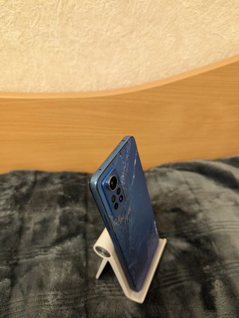 Get Redmi note 12 pro su motitines defektu