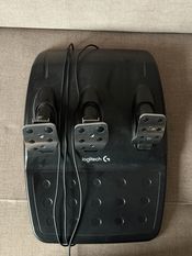 Logitech G29 vairas su pedalais