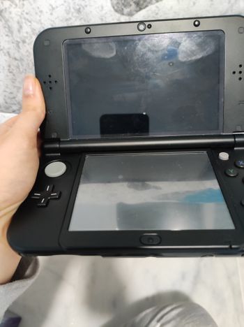 New Nintendo 3DS XL edición sol y luna 