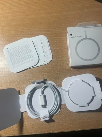 Apple MagSafe Charger