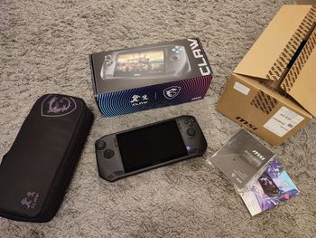 MSI Claw Core Ultra 7, 16 GB, 1 TB, Touchscreen, Black.