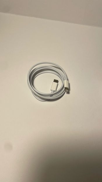 USB-C to Lightning krovimo laidas