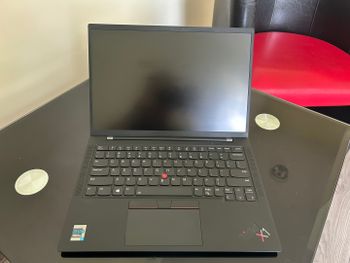 Lenovo Thinkpad X1 Carbon (9th gen) Intel i7-1185G7 Intel Iris Xe G7 96 EU / 32GB DDR4 / 512GB NVME / 57 Wh / Wi-Fi 6 AX201 / Black