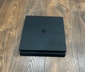 PlayStation 4 Slim, Black, 500GB/2 pultai/10 žaidimu