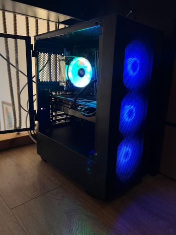 Ryzen 5 5600X + RX6700XT + 16GB RAM