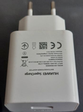 Huawei SuperCharge pakrovėjas + USB-C laidas for sale