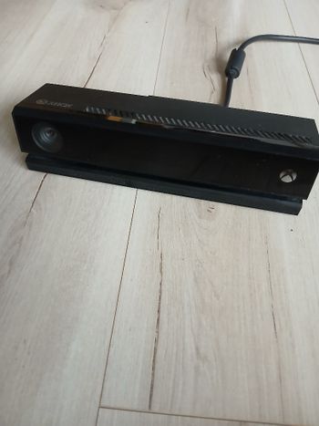 Xbox one s 1T +kinect kamera ir žaidimas