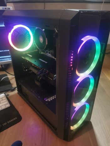 Kompiuteris Ryzen 7 + RX 5700 Xt