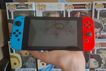 Nintendo Switch V1, 32GB, Neon Red & Blue