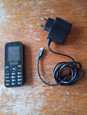 Alcatel onetouch 1016G