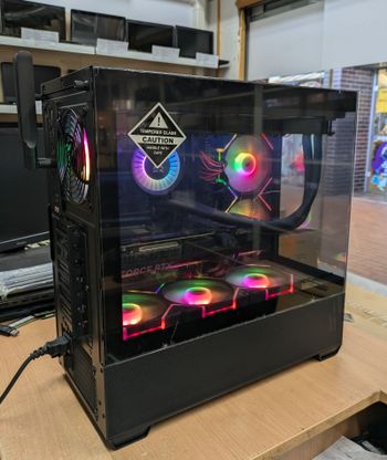 Ryzen 7 7800X3D/64GB DDR5/1TB+512GB SSD/RTX5080 16GB for sale
