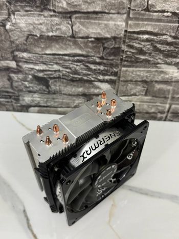 Enermax ETS-T40F-TB 900-1800 RPM CPU Cooler