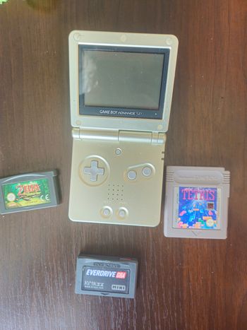 Game Boy Advance SP, Silver, atrištas + 2 žaidimai