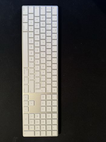 Apple Magic Keyboard with Numeric Keypad Wireless, EN