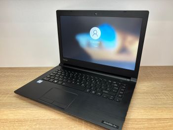 Toshiba Dynabook R40 Pro (3)