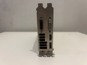 Buy AMD Radeon (TM) R9 200 Series