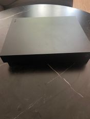 XBOX ONE X 1TB