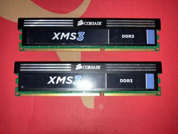 Corsair XMS3 4 GB (2 x 2 GB) DDR3-1600 Black / Blue PC RAM