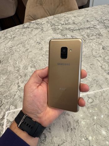 Get Samsung Galaxy A8 32GB Gold (2018)