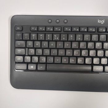 Get Logitech K540 Advanced Wireless Keyboard - Full Size Keyboard Secure 2.4 GHz
