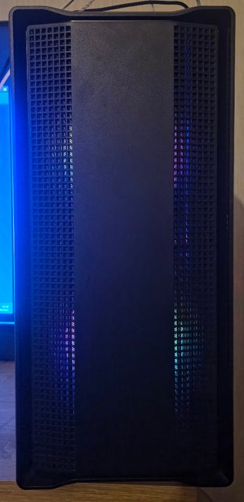 RX 5700 XT Red Devil 8gb, I7-9700kf 3.60ghz - 4.90ghz