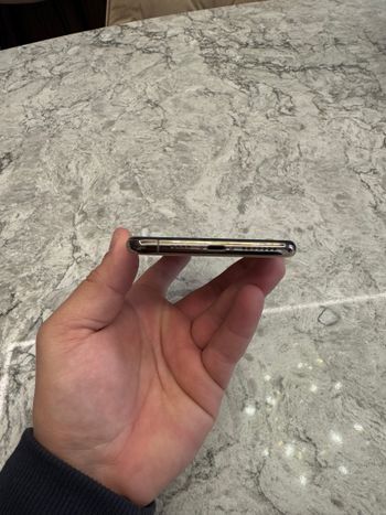 Apple iPhone XS Max 64GB Gold