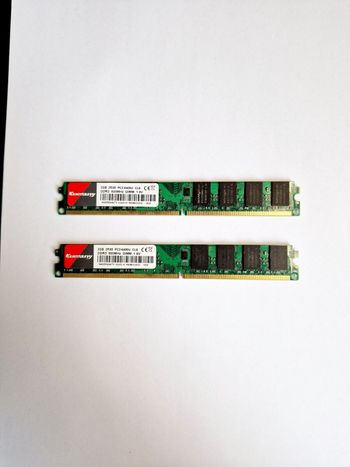 2x 2GB DDR2 RAM Kuesuny PC2-6400U CL6 800MHz – 4GB rinkinys