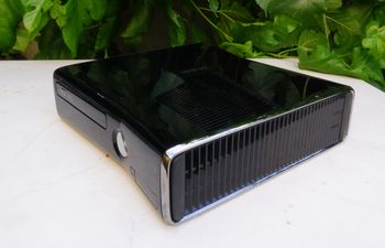 Xbox 360 S, Black, 250GB