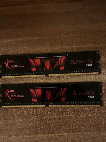G.Skill Aegis 16 GB (2 x 8 GB) DDR4-3200 Red / Black PC RAM